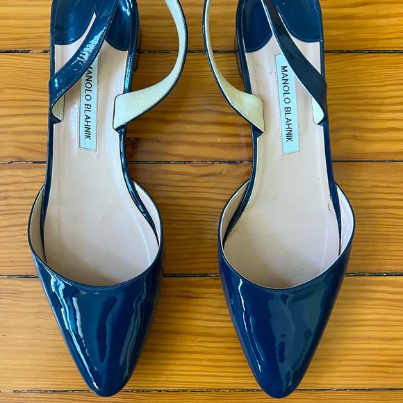 Manolo Blahnik Shoes - Manolo Blahnik Navy Patent low heel sling back shoes